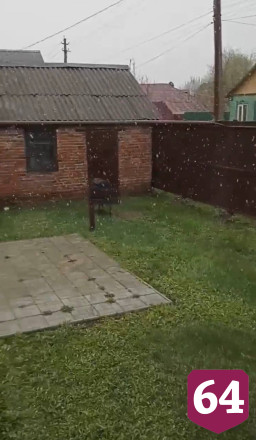 В Саратовской области в конце апреля хлопьями пошел снег