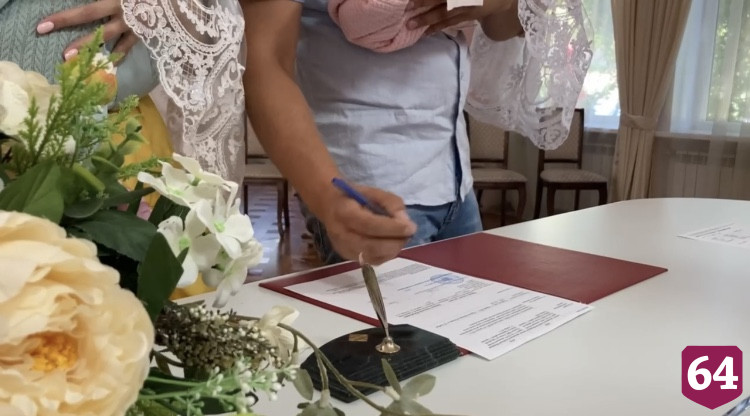 В Саратове ждут победы девочек над мальчиками