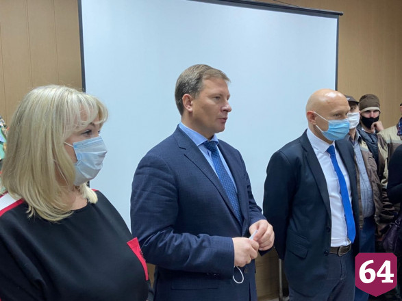  Зампред считает ошибки руководства причиной кризиса на кондитерской фабрике 
