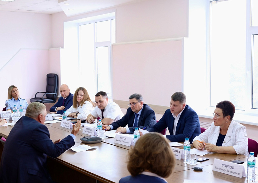 Саратовским пищевикам рекомендовали поднять зарплату работникам 