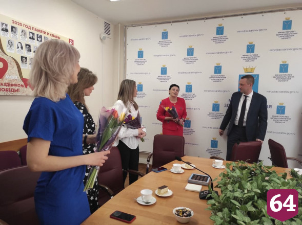 Бусаргин поздравил женщин с 8 Марта и поблагодарил за спасение детей 