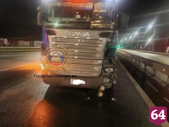 В Саратове грузовик задавил насмерть пешехода