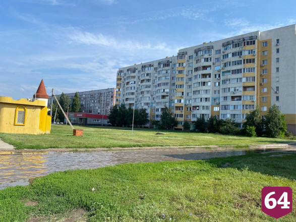 Горожанин предложил пустить баржи на затопленной улице