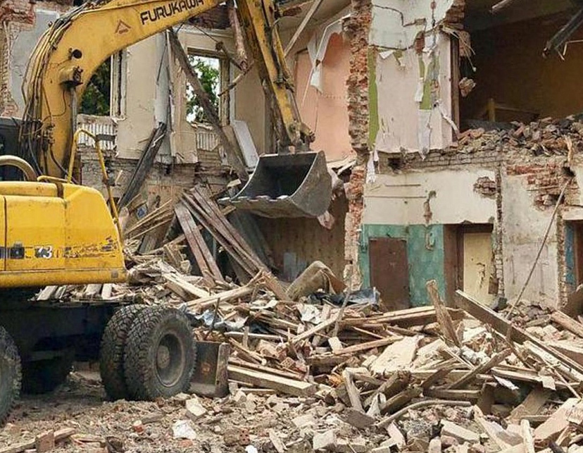 В Саратове снесут 11 аварийных домов