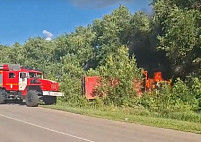 Под Саратовом водитель увел горящий КамАЗ с дороги