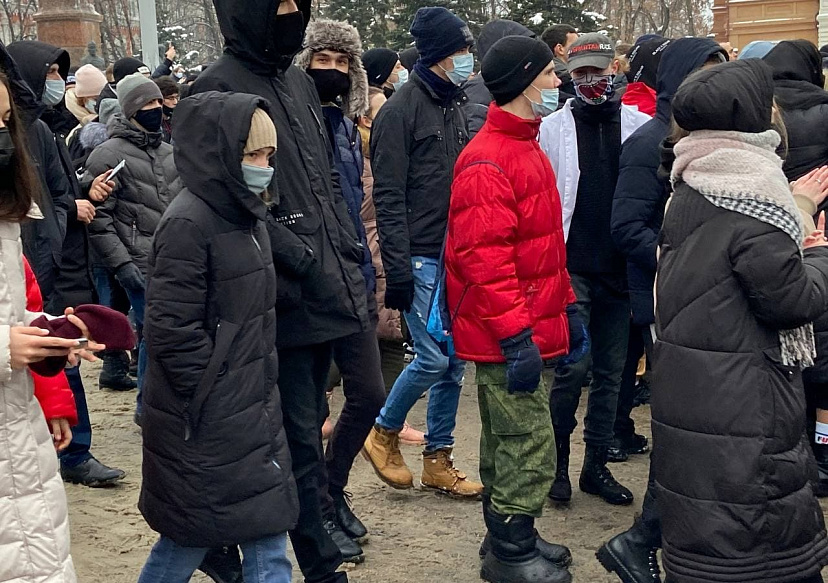Педагог из Саратова призвала оградить детей от участия в митингах