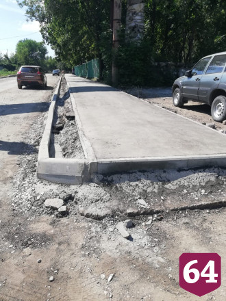 Подрядчики игнорируют поручения главы Саратова при ремонте тротуаров