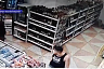 Таксист забрал забытый в магазине смартфон и продал клиенту