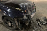 Легковушка протаранила иномарку у цветочного магазина в центре Саратова