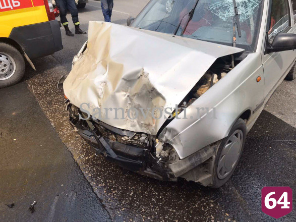 Водитель иномарки разбил голову в ДТП с фурой
