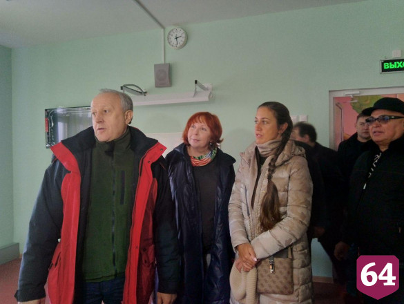 В Саратове стены нового детского сада декорировали натуральным мхом 