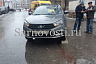 В Саратове пьяный посетитель рюмочной закатился под машину