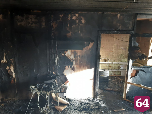 Братья устроили пожар в доме, пока мать была в магазине