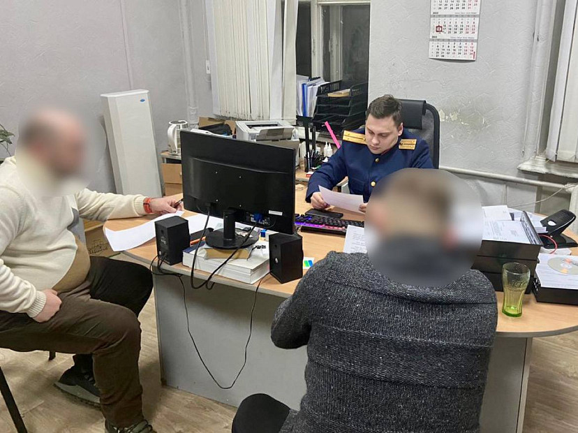 В Саратове руководители фирмы попались на взятках чиновникам