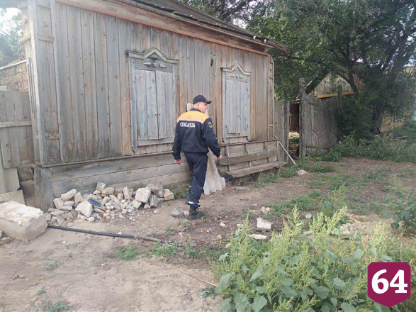 Пропавшего подростка нашли у дороги в сторону Ершова