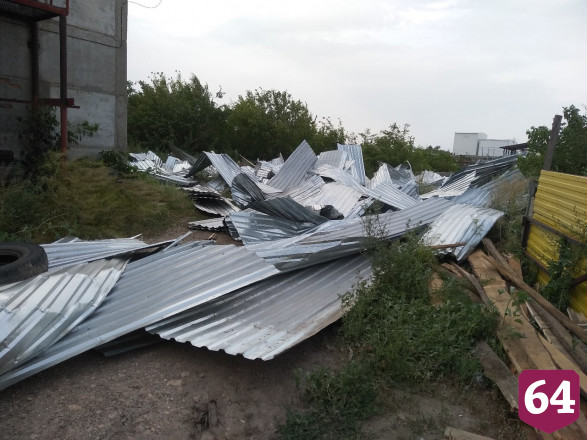 Ураган оставил без света 52 тысячи жителей Саратовской области