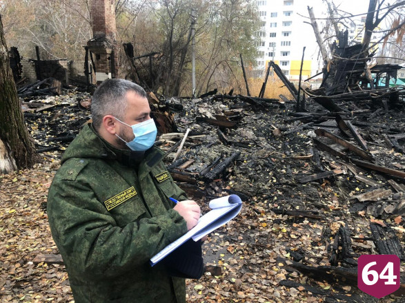 На пожаре в расселенном доме погиб неизвестный