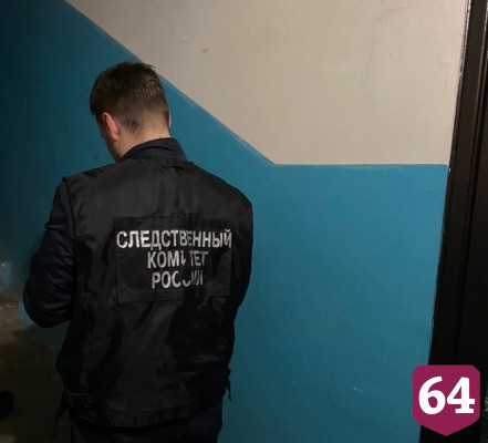 Жительница Саратова умерла в подъезде после избиения соседом