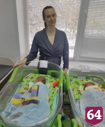 Медики саратовского роддома за сутки приняли три двойни