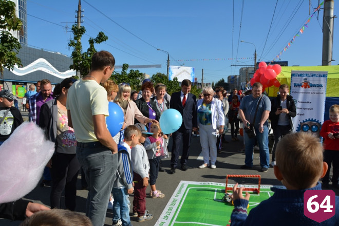 На «Покровском Арбате» в Энгельсе День города отметили 80 тысяч человек