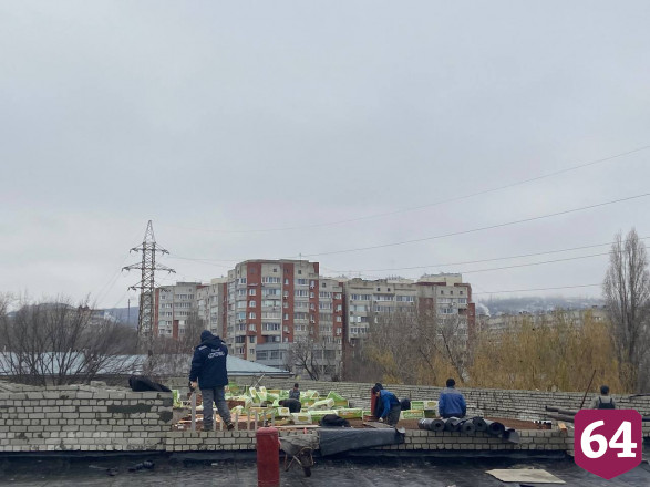 Исаев потребовал увеличить количество рабочих на реконструкции техникума