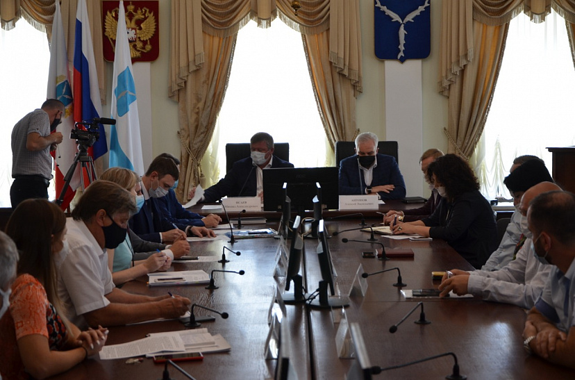Глава Саратова призвал владельцев ресторанов смотреть вперед