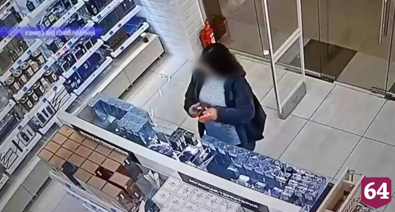 В Саратове женщина пыталась заработать на украденных вещах и попала под статью