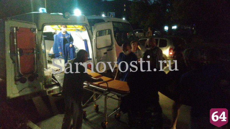 В Саратове 14-летняя девочка разбила голову об иномарку