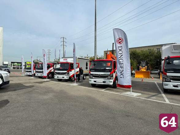В Саратове прошел автопробег грузовых автомобилей DongFeng