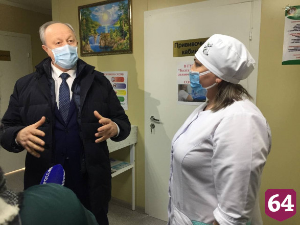 В новом ФАПе под Саратовом открыли пункт вакцинации против COVID-19