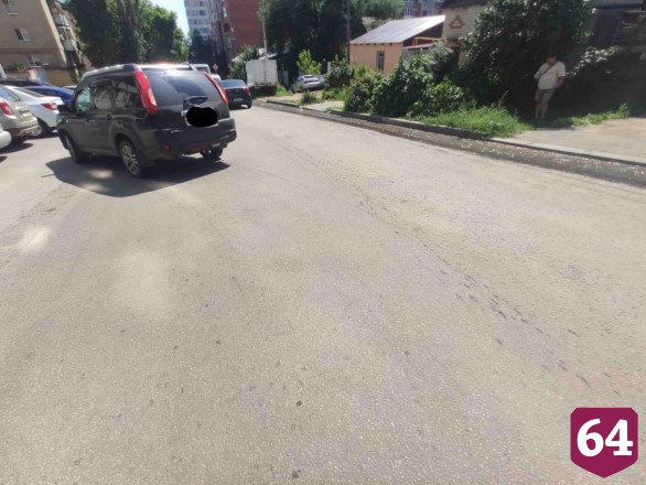 В Саратове иномарка сбила 24-летнюю девушку 