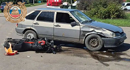 В Саратовской области в аварии травмировалась 17-летняя байкерша