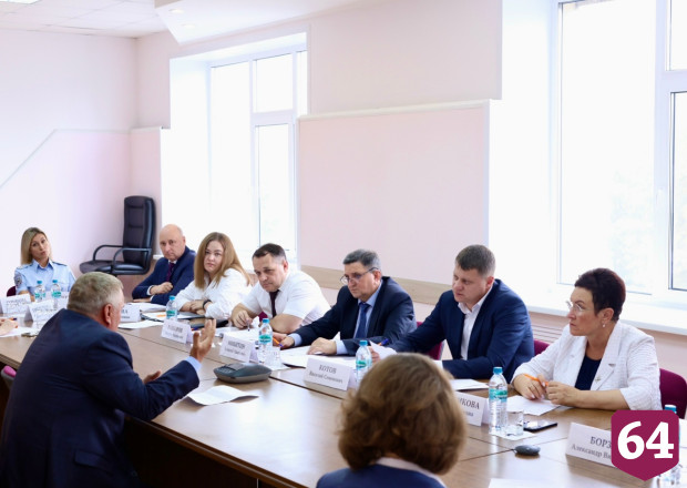 Саратовским пищевикам рекомендовали поднять зарплату работникам 