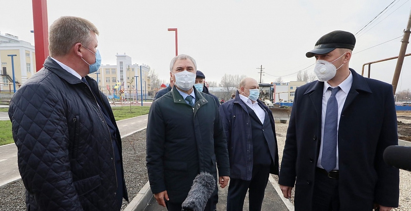 Сотрудников новой инфекционной больницы в Саратове обеспечат служебным жильем