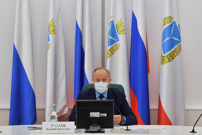 Губернатор призвал молодежь выбирать «узкие профильные специальности»