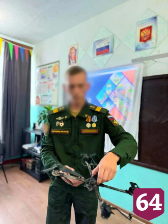 Участник спецоперации подарил школьному музею беспилотники 