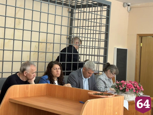 Суд отказал в отводе следователя и исключении вещдоков по делу бывших министров  