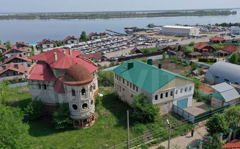 В Саратове продают замок с самым дешевым квадратным метром