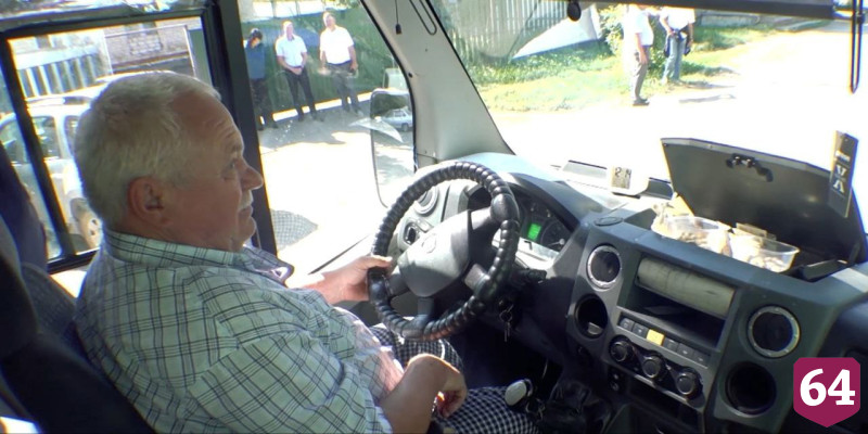 В отдаленном от Саратова районе впервые появился автобусный маршрут