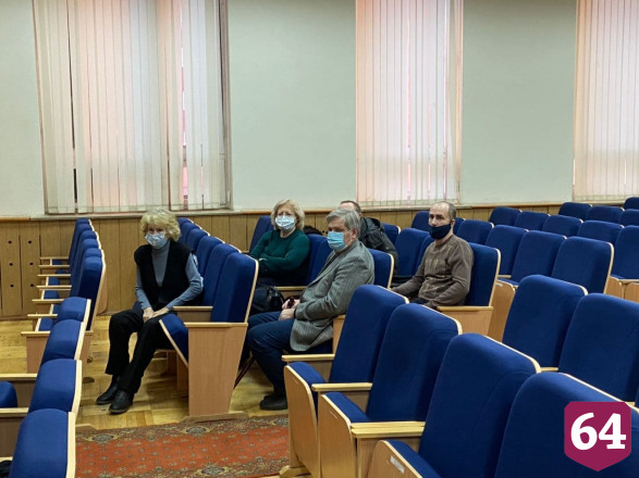 Эксперты из Москвы не разрешили заселять последний этаж саратовского долгостроя 