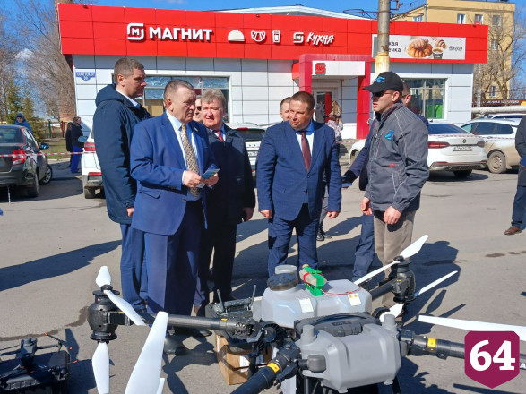 Экспонат уехал с сельхозвыставки служить саратовским аграриям