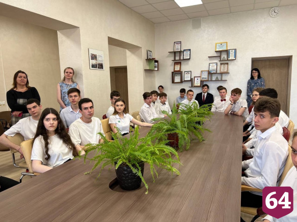 Школьники из Энгельса пообещали проложить дорогу к Марсу