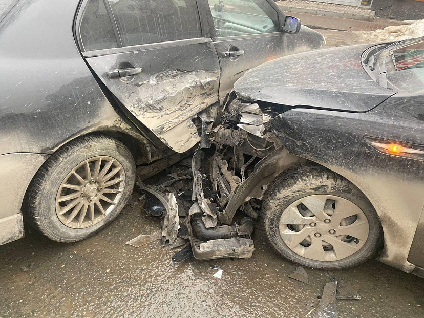 В тройном ДТП на Астраханской травмировалась женщина