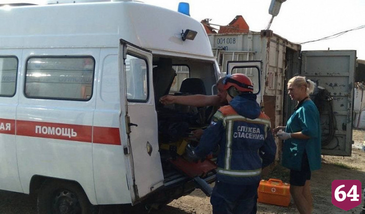 На заводе дверь смесительной установки травмировала рабочего 