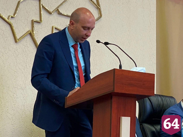 С дорожным подрядчиком из Энгельса планируют расторгнуть контракты