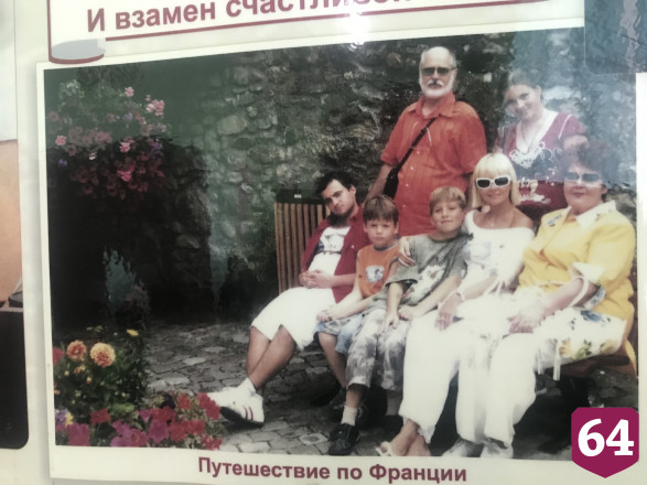 Мужа саратовской певицы назвали «золотым зятем»