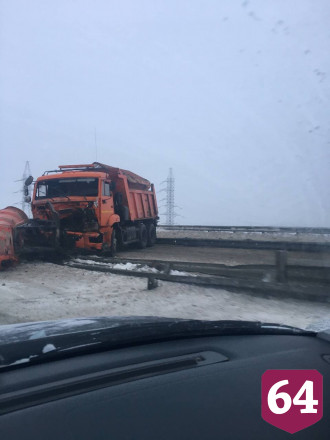 Молодой человек травмировался в ДТП со снегоуборщиком