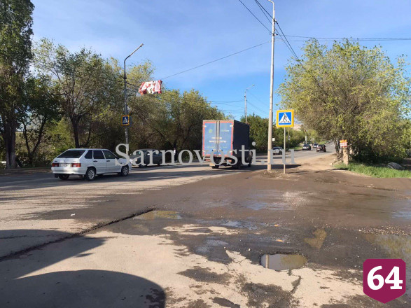 В Саратове девушку сбила грузовая «Газель» с макулатурой