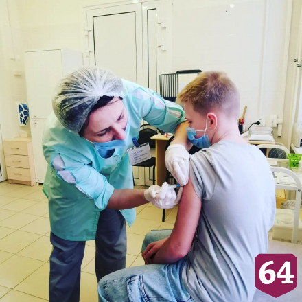 В Саратове началась вакцинация детей от коронавируса