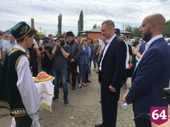 Романа Бусаргина на Сабантуе угощали чак-чаком